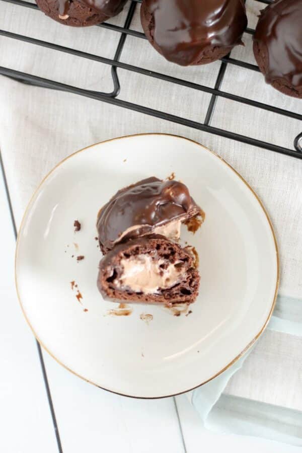 Chocolate Cream Puffs | Dough-Eyed